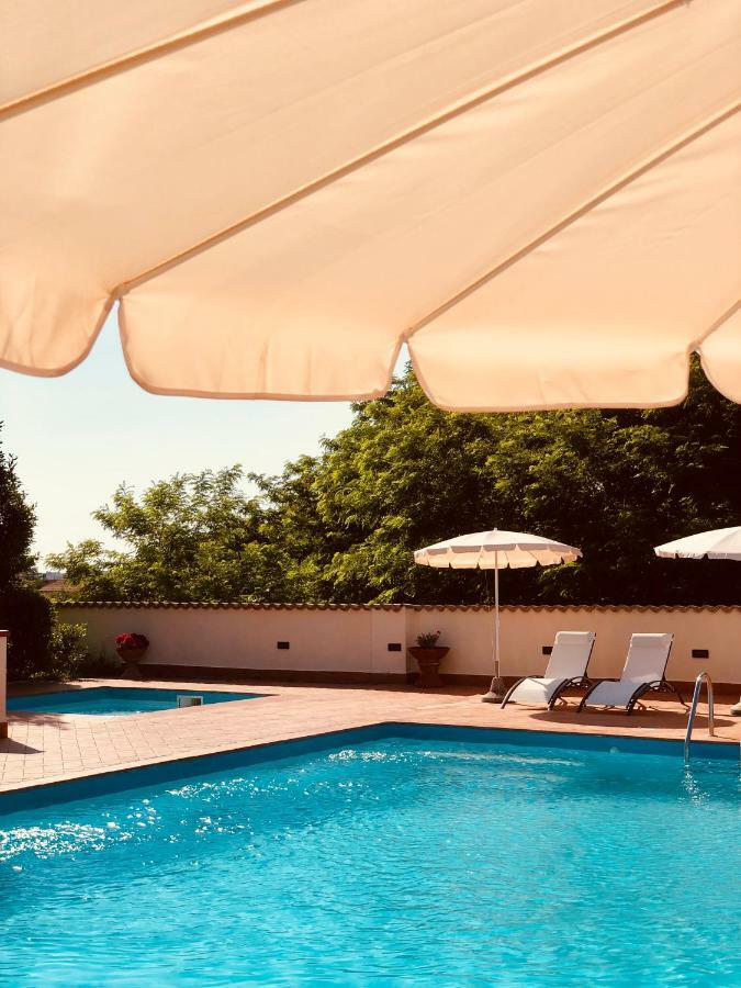 Villa Lavinia B&B 蒙泰斯库达伊奥 外观 照片